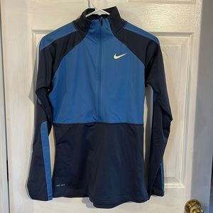 Medium women’s NikePro